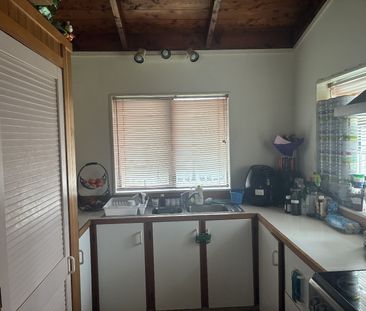 Tidy Family Home - Photo 4