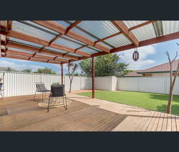28 Jacaranda Place, Craigieburn, Vic 3064 - Photo 2