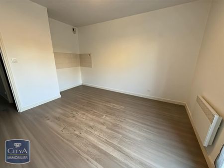 Location Appartement 1 pièce 20m² DAMIGNY 61250 - Photo 2