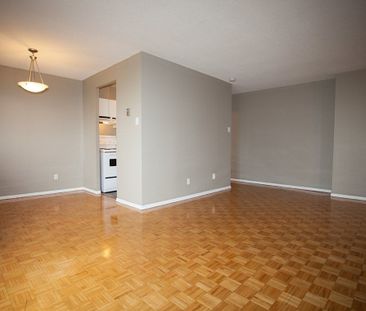 1322 McWatters Road, Briar Green - Leslie Park, Ottawa, ON - Photo 3