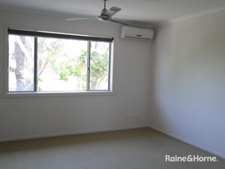 4/63 BARNEY ST, Barney Point, QLD 4680 - Photo 3