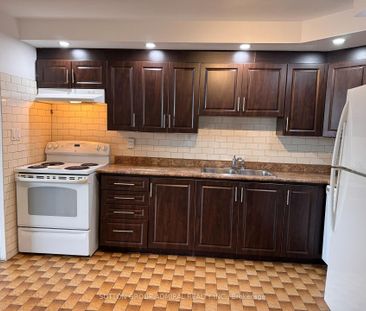 1201 5 Shady Golfway Avenue - Photo 3