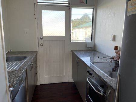 Beautifully Presented - Photo 4