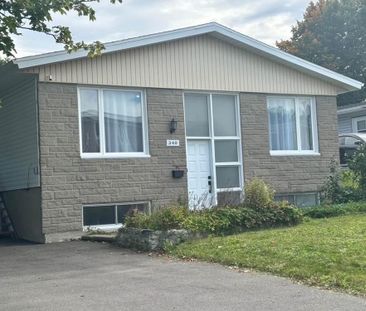 Magnifique Maison à Louer à Québec Secteur Charlesbourg - Photo 3