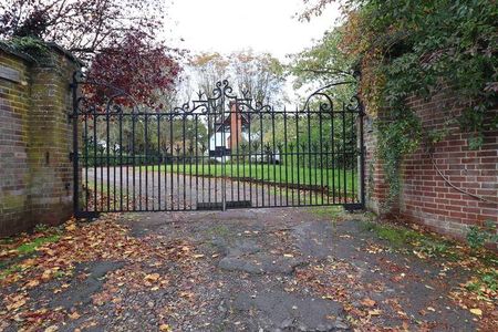 Fittocks Gate Lodge High Street, Cheveley, Newmarket, CB8 - Photo 4