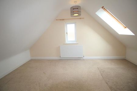 6 bedroom detached house to rent - Photo 3