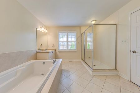 For Lease - 3231 Skipton Lane, Oakville, Ontario - Photo 2