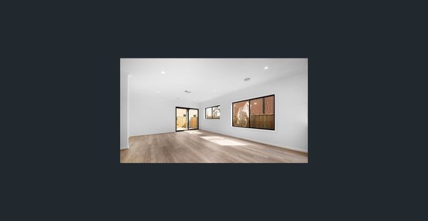 Modern 4-Bedroom Family Home in Deanside - Photo 1