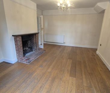 4 bedroom detached house to rent - Photo 5