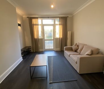 4 Bed Detached House, London, SE24 - Photo 2