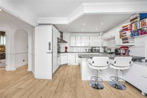 Cotton Row, London, SW11 - Photo 3