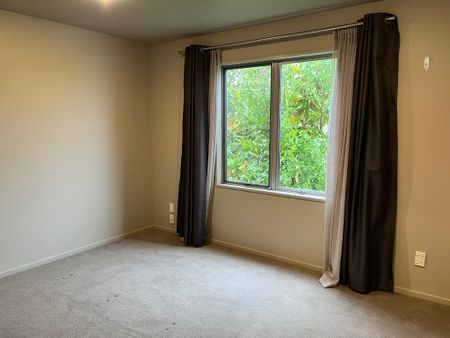 3 Bedroom Townhouse in the Heart of Riccarton - Photo 3