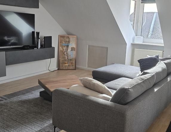 Charmante Dachgeschosswohnung in zentraler Lage Kassel 34117 - Foto 1