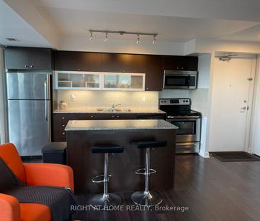 Vibe at Liberty Village Lofts , #1409 - Photo 6