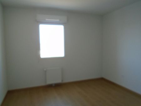 Location Appartement 2 pièces 40m² ROYAN 17200 - Photo 3