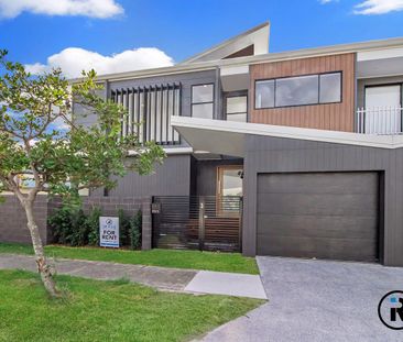 Stylish Coastal Living in the Heart of Miami - Photo 6