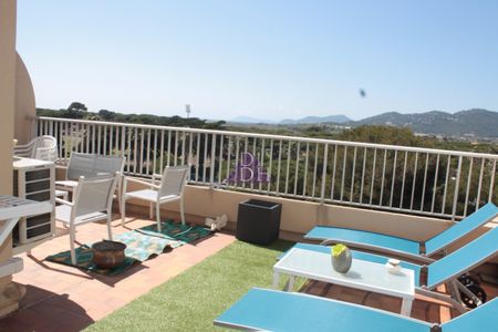 Port de Hyères Très bel Appartement Duplex dernier étage ent - Photo 5