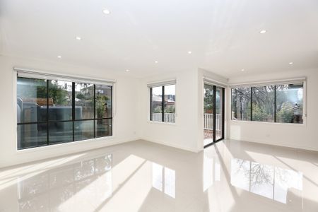 3/3 Roderick Street, Doncaster East - Photo 4