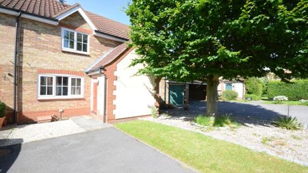 Macphail Close, Wokingham, RG40 - Photo 3