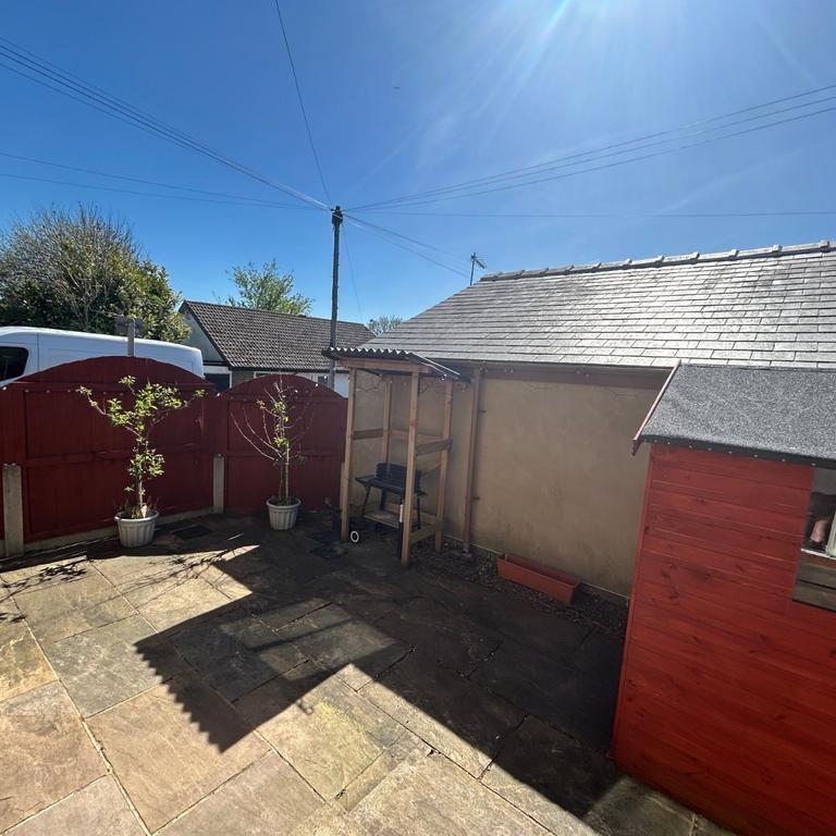 3 bedroom bungalow to rent - Photo 1