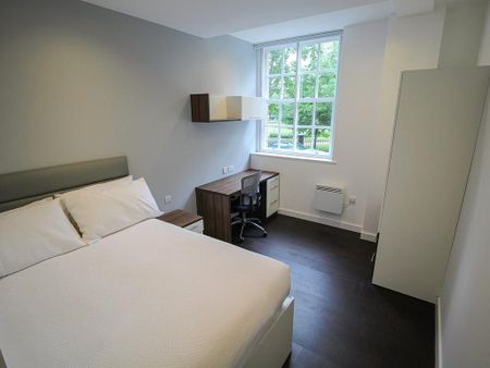 2 bedroom apartment to rent - Photo 4