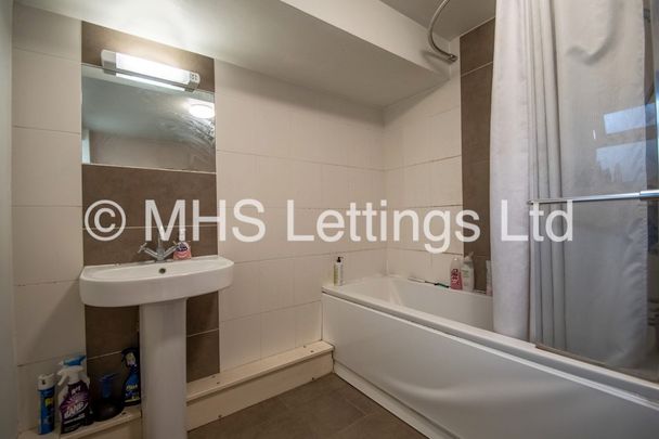 Flat 1, 18 Regent Park Avenue, Leeds, LS6 2AU - Photo 1