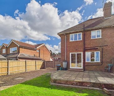 2 bedroom semi-detached house to rent - Photo 6