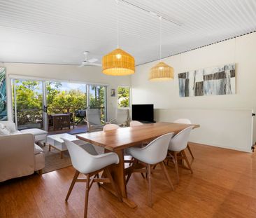 Fully furnished, coastal retreat - Photo 3