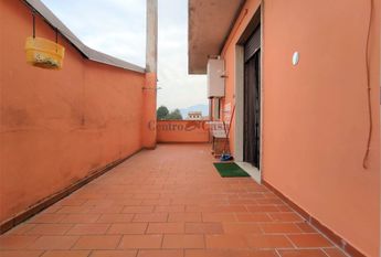 Luminoso appartamento arredato solo di cucina