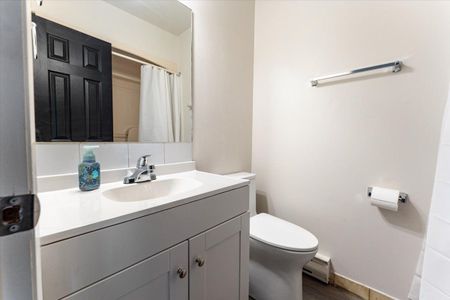 For Lease - 4386 Drummond Road Unit# Apartment 2, Niagara Falls, Ontario - Photo 5