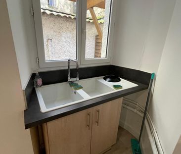 Location Appartement 2 pièces 34m² AUBENAS 07200 - Photo 4