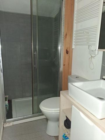 Location Appartement 2 pièces 39m² SAINTES 17100 - Photo 4