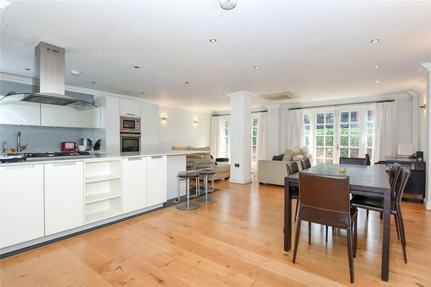 3 bedroom apartment to rent - Photo 1