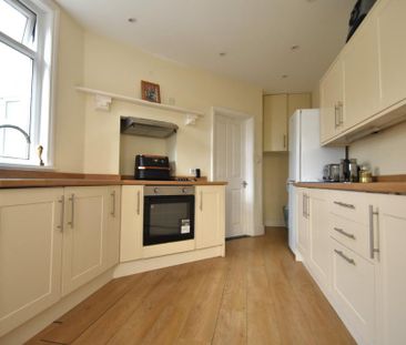 3 bedroom terraced house to rent - Photo 3