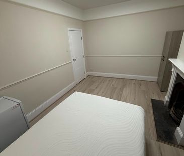 Room in a Shared House, Moffat Road, CR7 - Photo 6