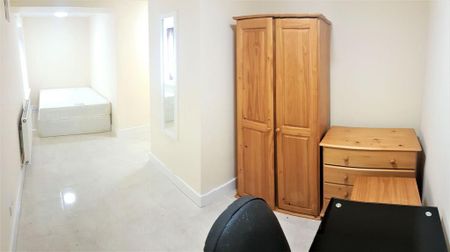 7 bedroom semi-detached house to rent - Photo 4