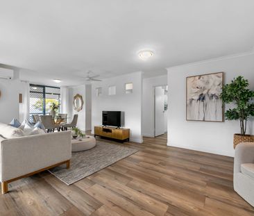 Top Floor Living With Two Balconies - Photo 3
