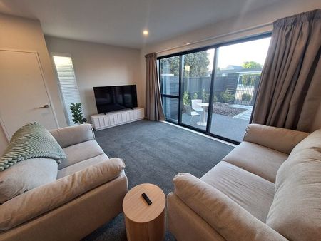 St Albans Near-New+Power, Internet,Fully Furnished - Photo 3