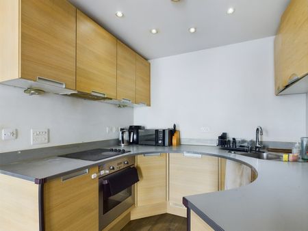 2 Bed Flat, Birmingham, B5 - Photo 3