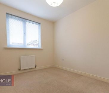 4 bedroom detached house to rent - Photo 4