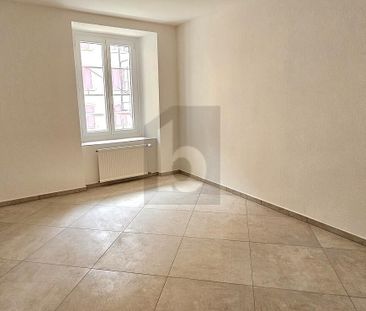 RÉNOVÉ À PROXIMITÉ DU CENTRE-VILLE - Foto 4