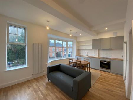 1 bedroom flat to rent - Photo 2