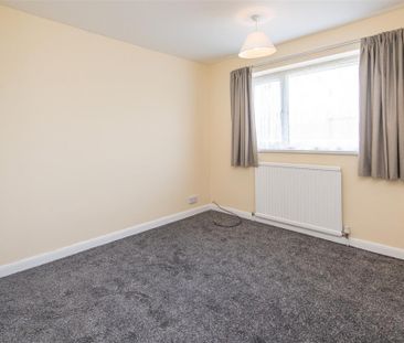 3 bed House - Semi-Detached To Let - Photo 4