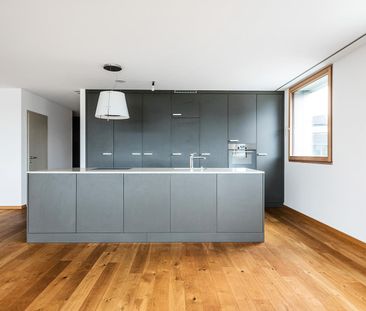 Hochwertige 4.5-Zimmerwohnung mit Terrasse in sonniger Lage - Photo 2