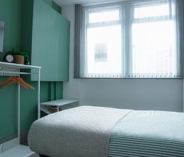 Bed 12, Borough Hotel, Great Crosshall Street, Liverpool. - Photo 5