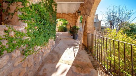 77 Carrer Joan de Saridakis, Palma de Mallorca, Balearic Islands 07015 - Photo 5