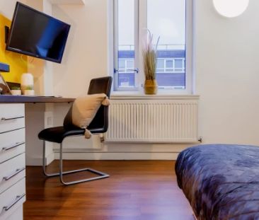 Snug studio close to the Old Market Square - Photo 1