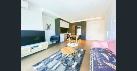 Elegant One-Bedroom Waterfront Apartment for Rent - Experience Luxury Living! - Photo 2