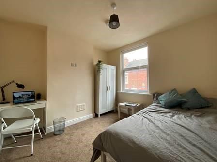 3 bedroom house share to rent - Photo 4
