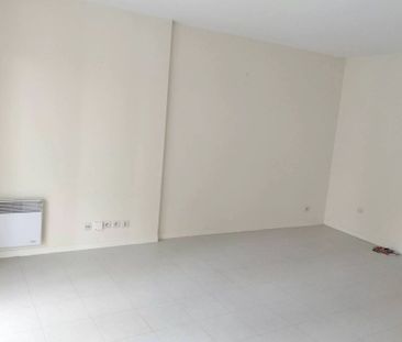 Location Appartement 1 pièces 29 m2 à Combs-la-Ville - Photo 2
